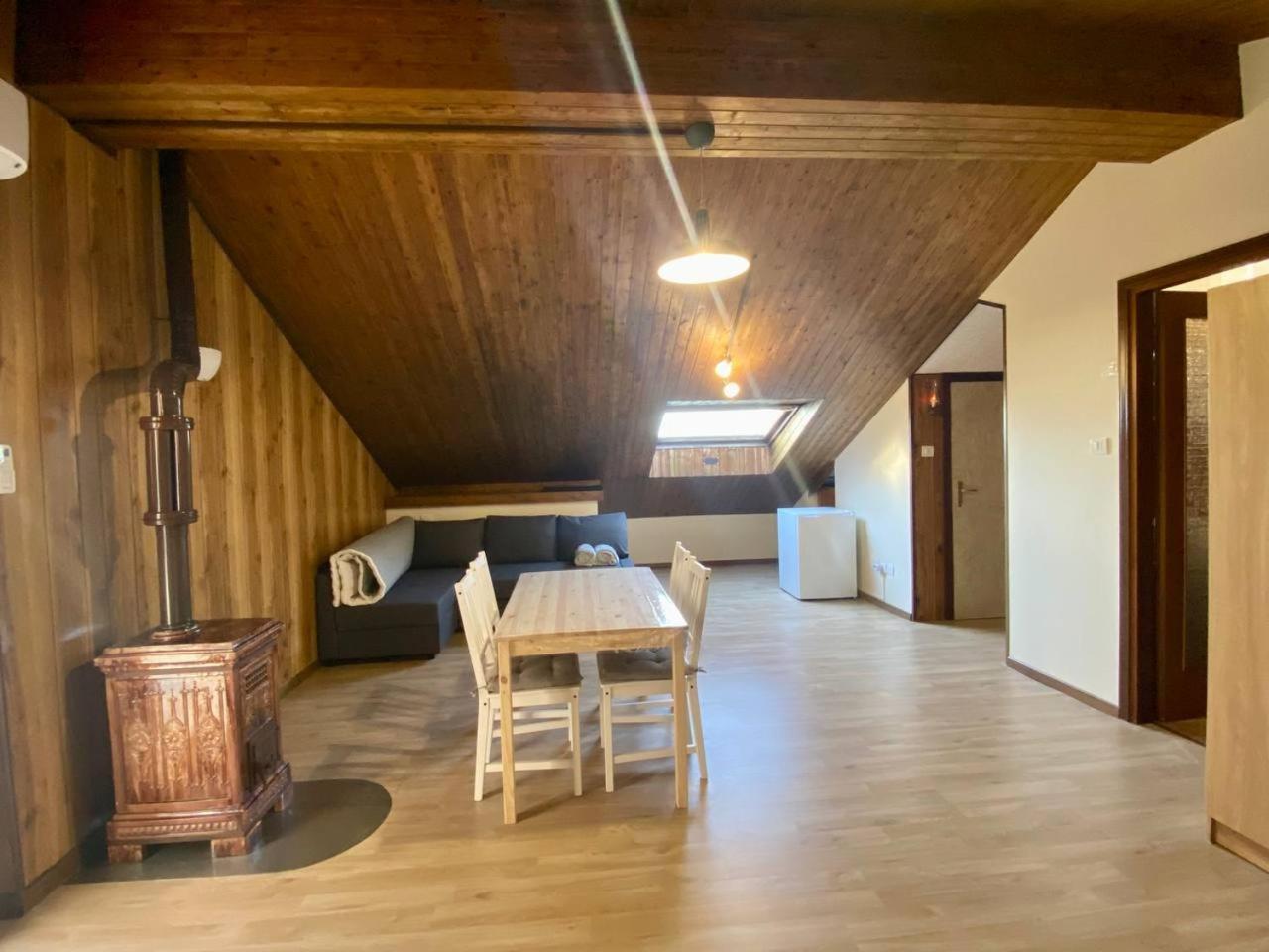 Apartvilla Triëst Buitenkant foto